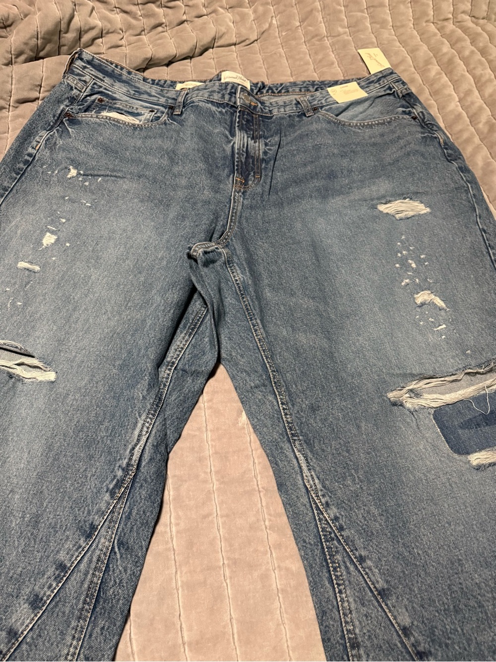 Universal Threads Loose low Relaxed Hip&Thigh jeans